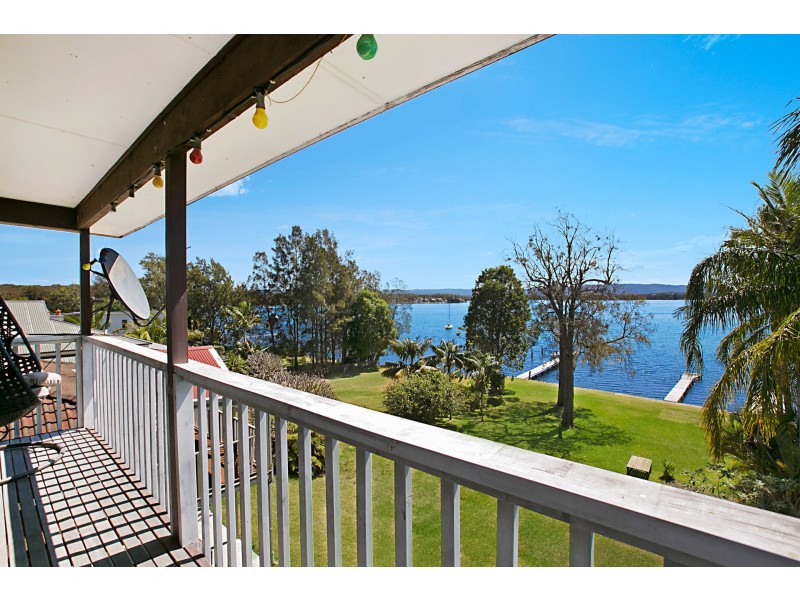 175 Grand Parade, Bonnells Bay NSW 2264