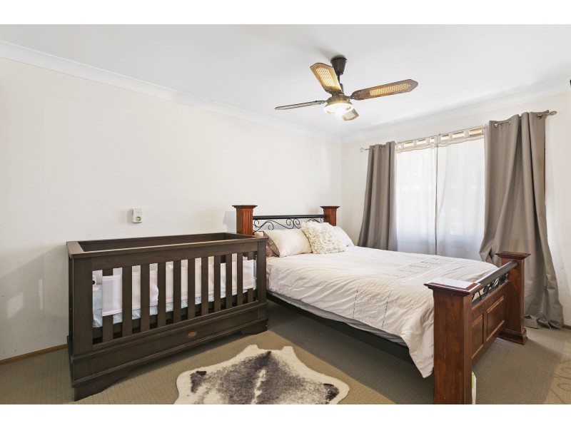 175 Grand Parade, Bonnells Bay NSW 2264