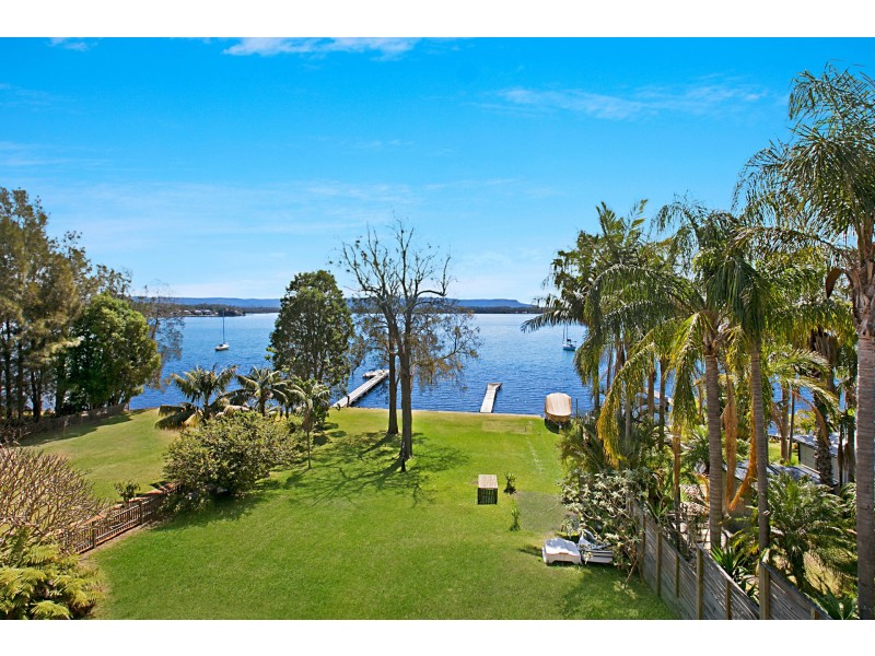 175 Grand Parade, Bonnells Bay NSW 2264