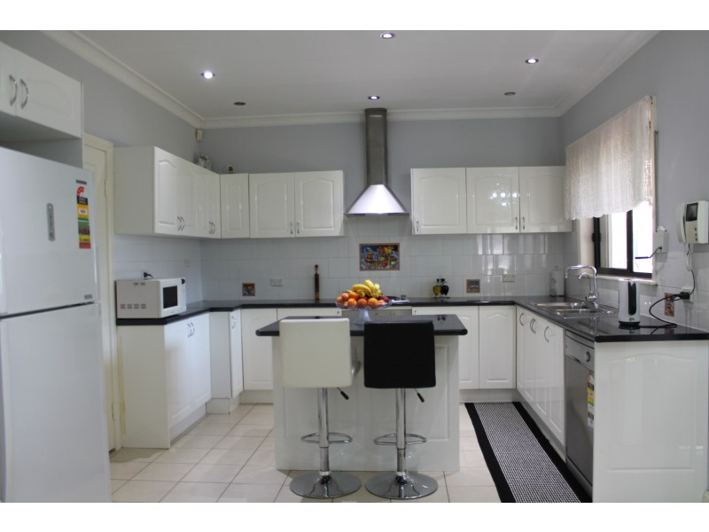 54B Thorney Road, Fairfield West NSW 2165