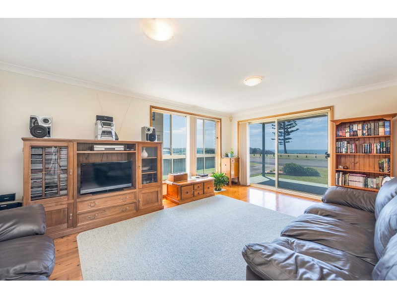 9 Marine Drive, Wallabi Point NSW 2430