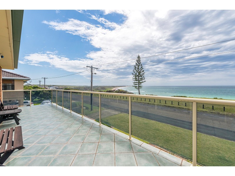 9 Marine Drive, Wallabi Point NSW 2430