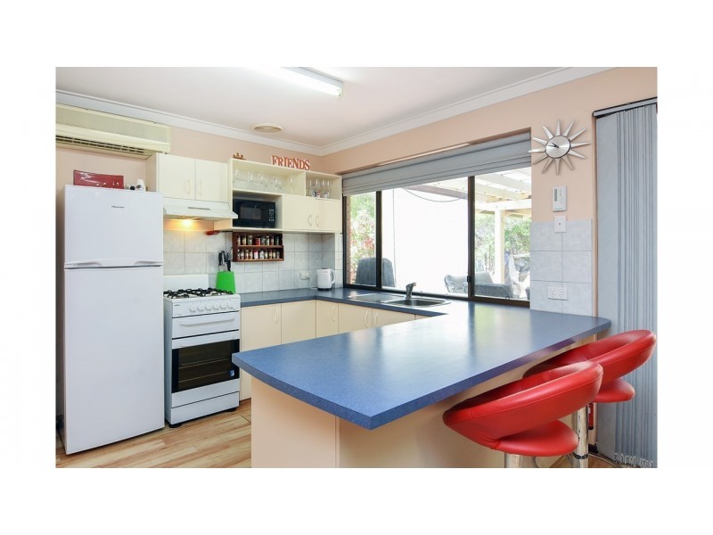 13 Hide A Way Vale, Preston Beach WA 6215