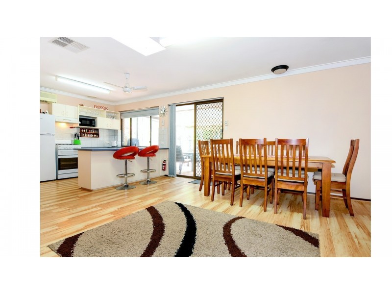 13 Hide A Way Vale, Preston Beach WA 6215