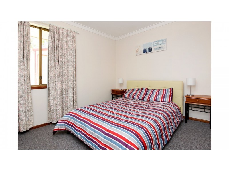 13 Hide A Way Vale, Preston Beach WA 6215
