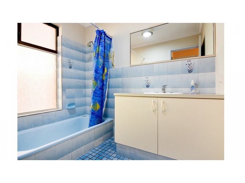 13 Hide A Way Vale, Preston Beach WA 6215