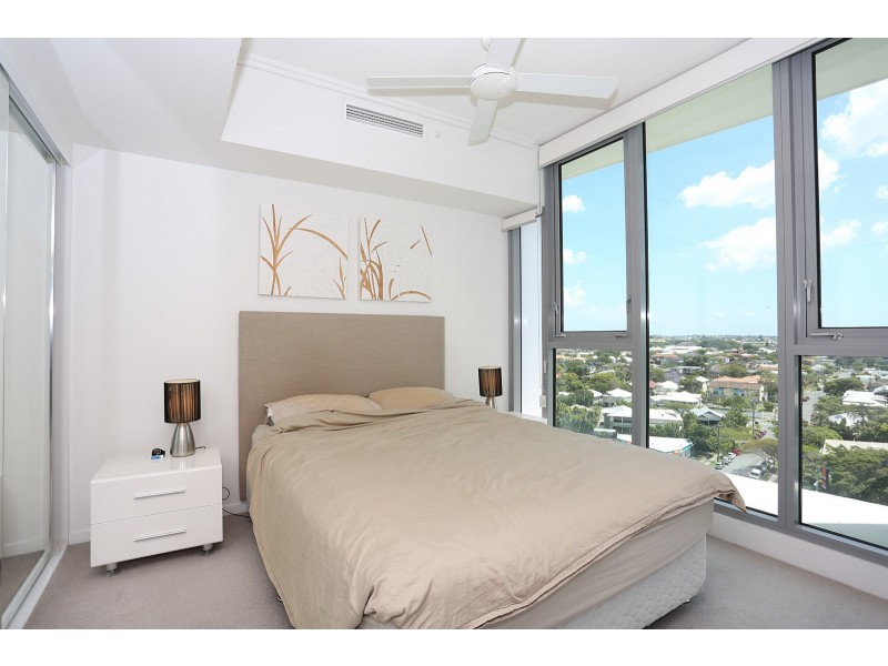 21204/8 Hercules Street, Hamilton QLD 4007