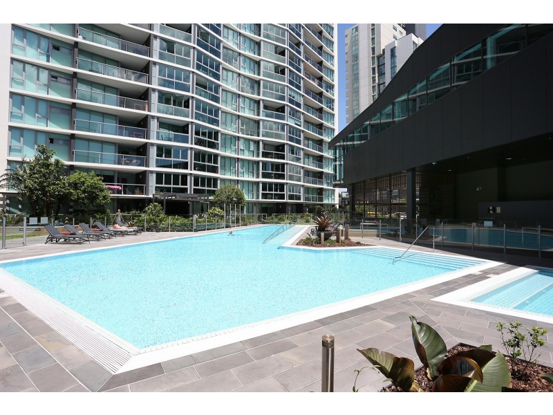 21204/8 Hercules Street, Hamilton QLD 4007