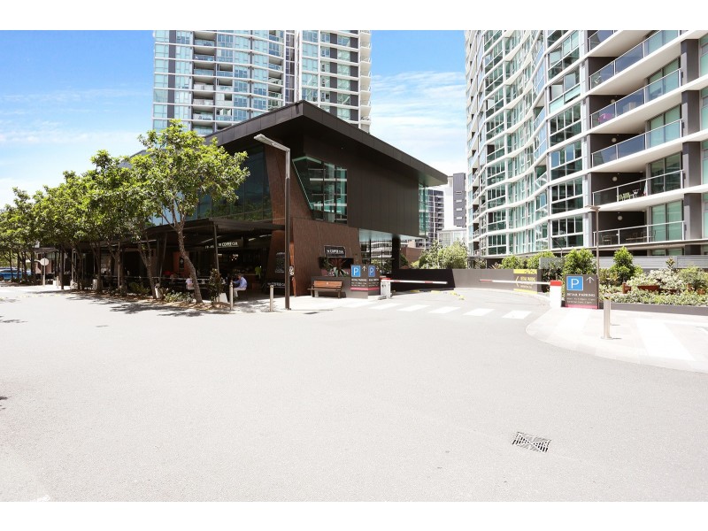 21204/8 Hercules Street, Hamilton QLD 4007