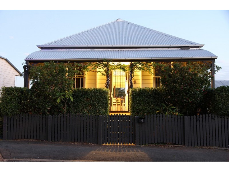 4 Ranley Grove, Paddington QLD 4064