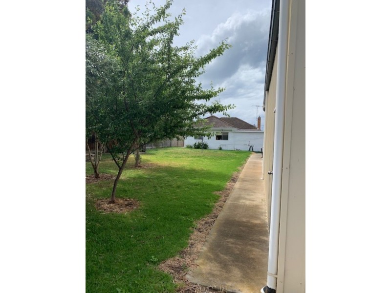 84 Fenwick St, Portarlington VIC 3223