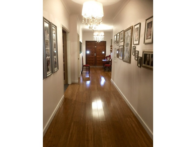 7 Bookara view, Lakelands WA 6180