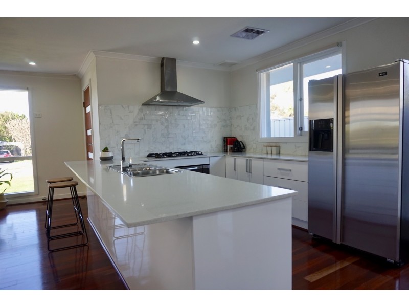 2 Albemarle Way, High Wycombe WA 6057