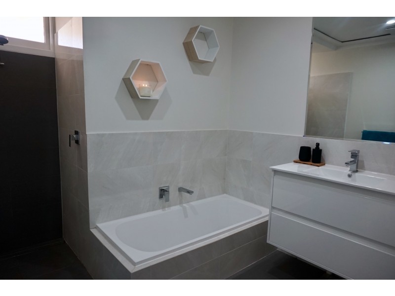 2 Albemarle Way, High Wycombe WA 6057