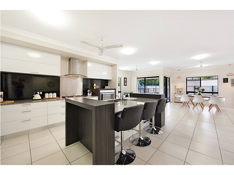 4 Ellendale Street, Mount Low QLD 4818