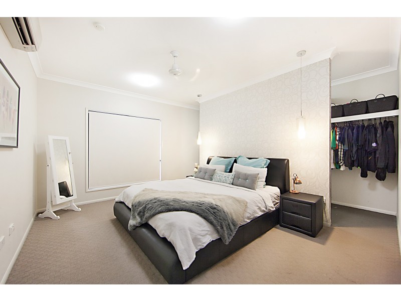 4 Ellendale Street, Mount Low QLD 4818