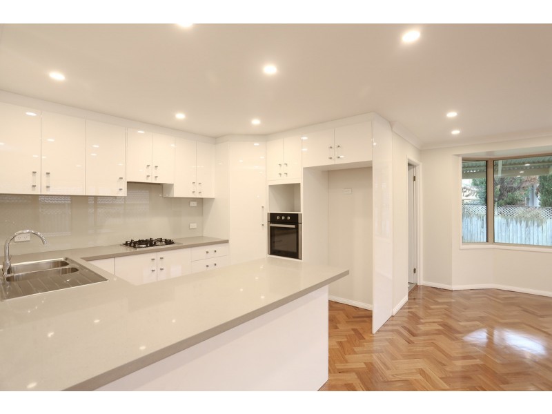 8 Gungarlin Drive, Horningsea Park NSW 2171