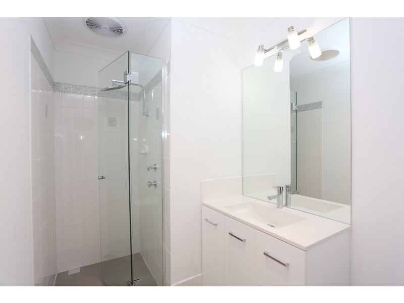 8 Gungarlin Drive, Horningsea Park NSW 2171