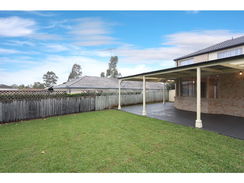 8 Gungarlin Drive, Horningsea Park NSW 2171