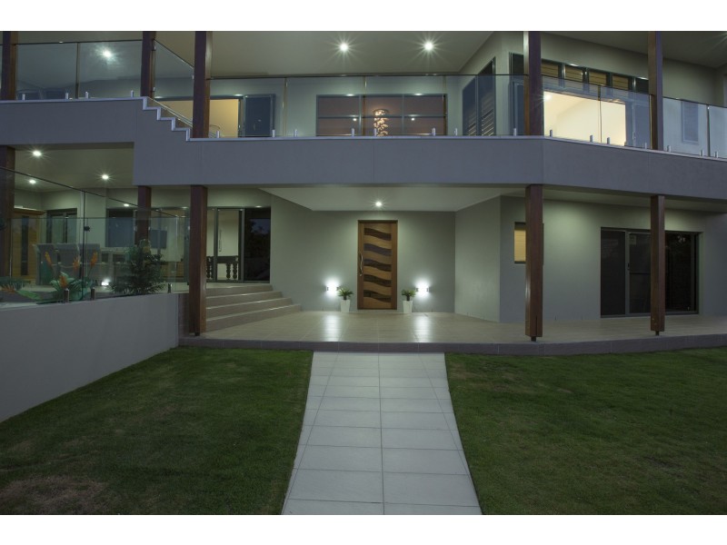 37 Ocean Street, Tannum Sands QLD 4680