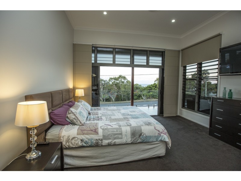 37 Ocean Street, Tannum Sands QLD 4680