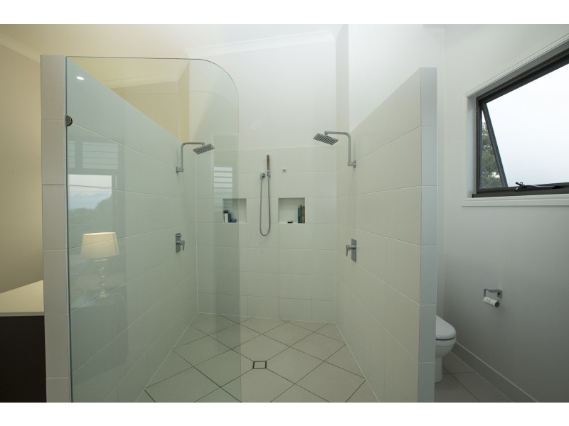 37 Ocean Street, Tannum Sands QLD 4680