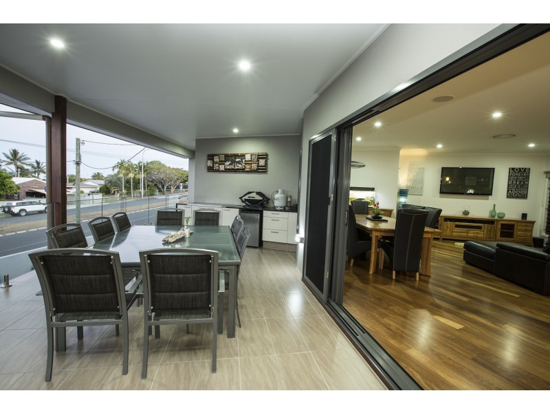 37 Ocean Street, Tannum Sands QLD 4680