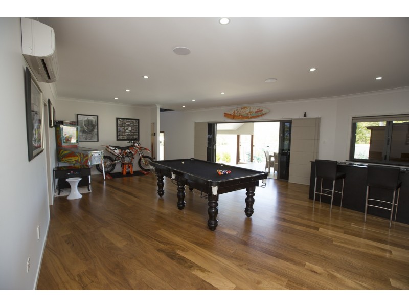 37 Ocean Street, Tannum Sands QLD 4680