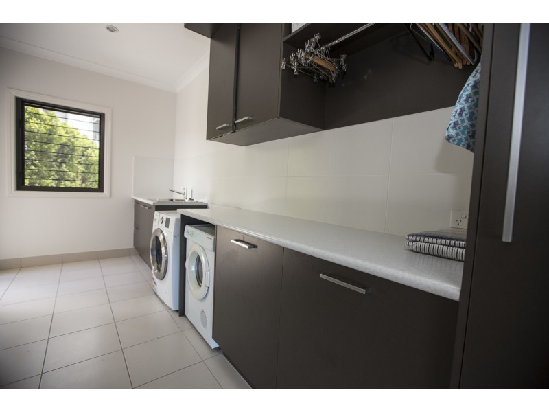 37 Ocean Street, Tannum Sands QLD 4680