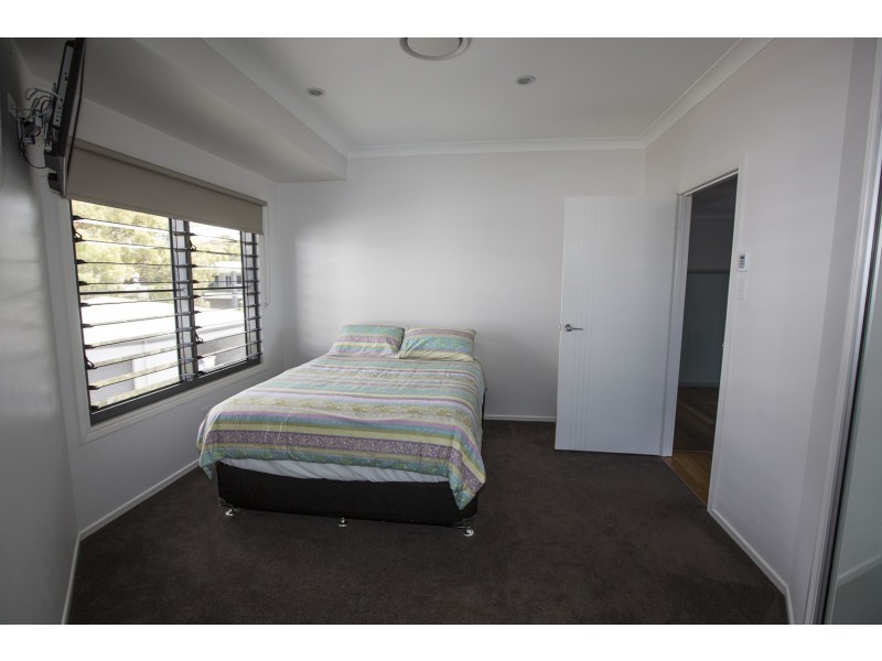 37 Ocean Street, Tannum Sands QLD 4680