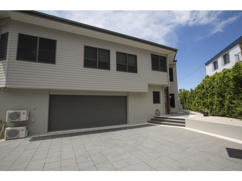 37 Ocean Street, Tannum Sands QLD 4680