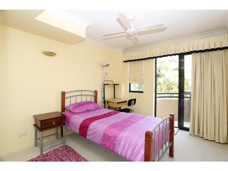 329/392 Marine Parade, Labrador QLD 4215