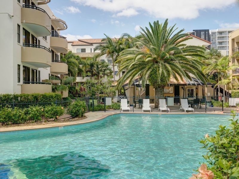 329/392 Marine Parade, Labrador QLD 4215