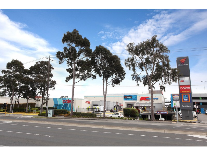 10/10 Heather Avenue, Brooklyn VIC 3012