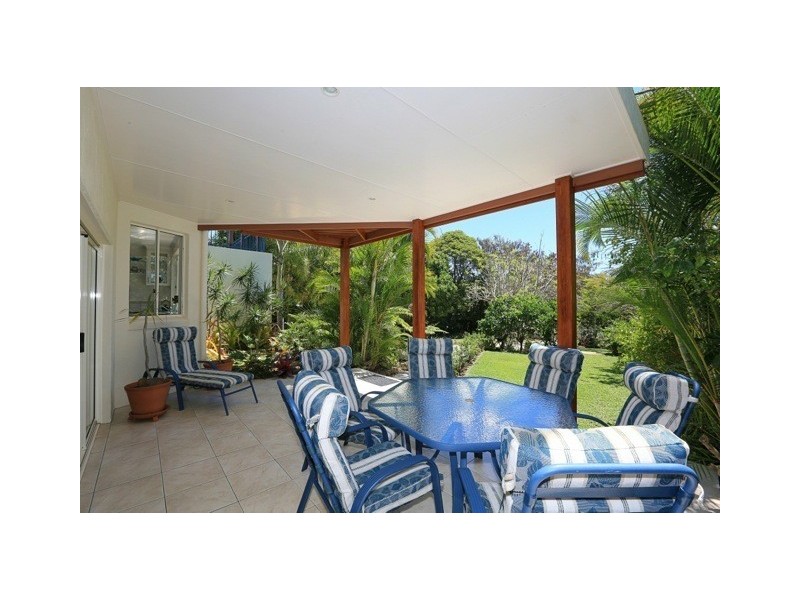 7 Bussey St, Bargara QLD 4670