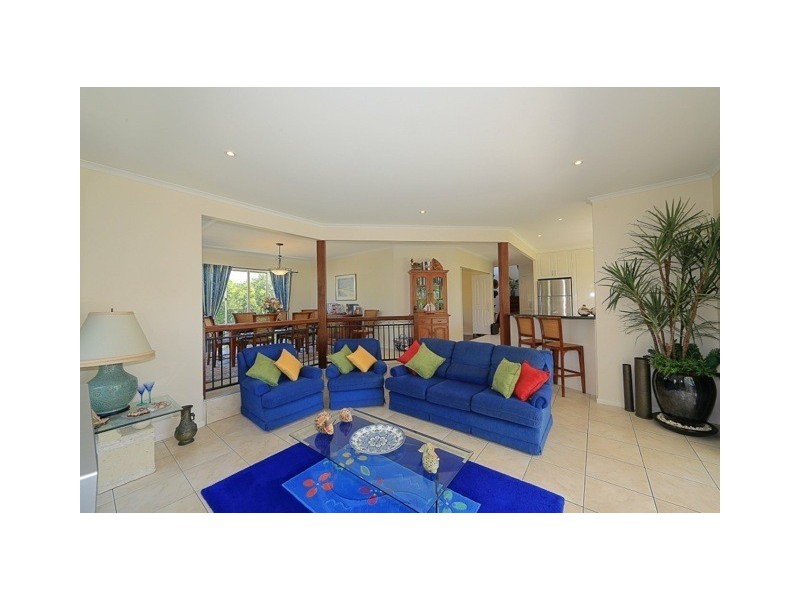 7 Bussey St, Bargara QLD 4670