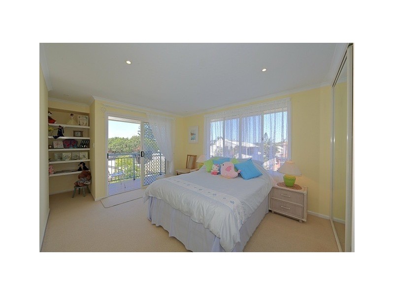 7 Bussey St, Bargara QLD 4670