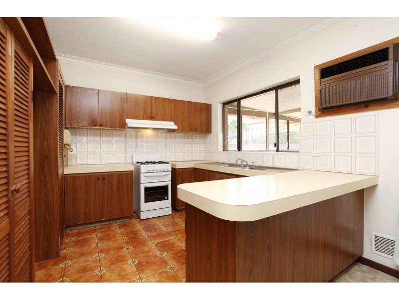 20 Kookaburra Street, Stirling WA 6021