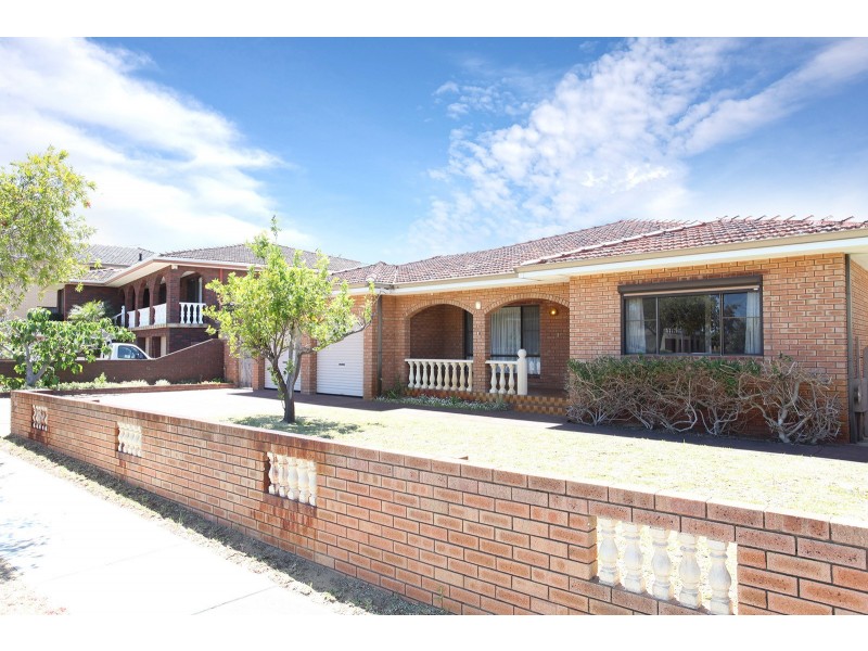 20 Kookaburra Street, Stirling WA 6021