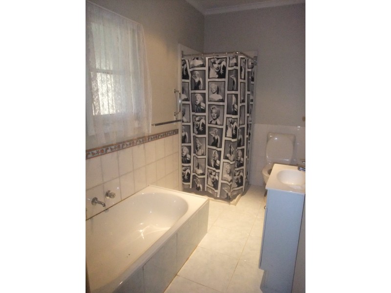 21 Gillies Street, Mitcham VIC 3132