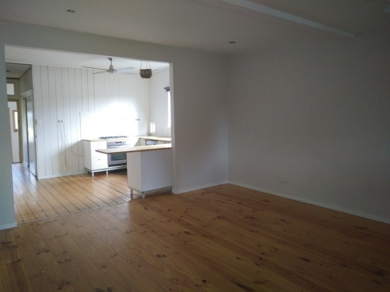 11 River Street, Oaks Estate ACT 2620