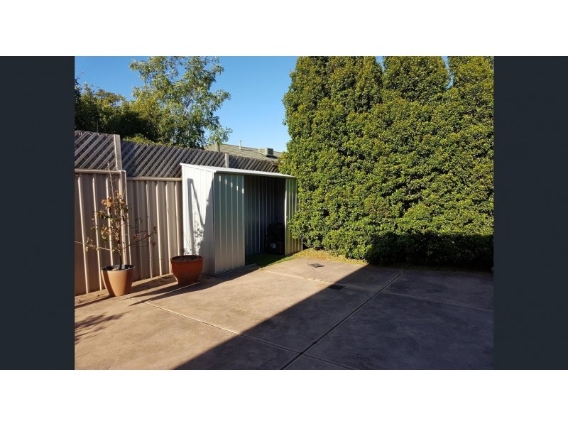 16 Green Hill Place, Craigieburn VIC 3064