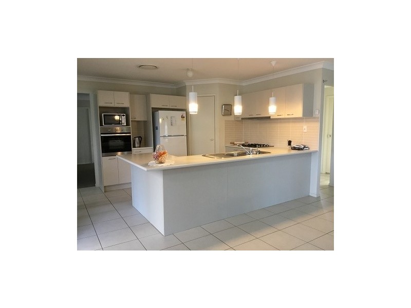 14 Cedar Cutters Crescent, Cooranbong NSW 2265