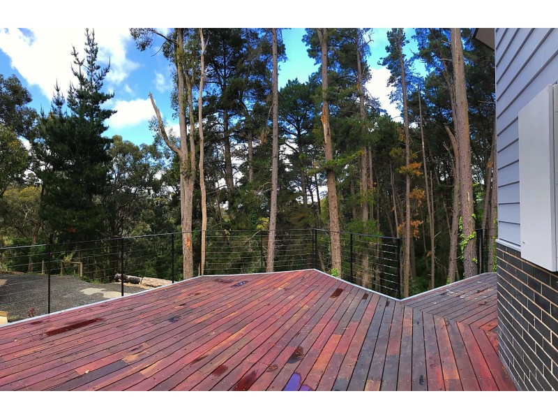 15 Fern Road, Crafers West SA 5152