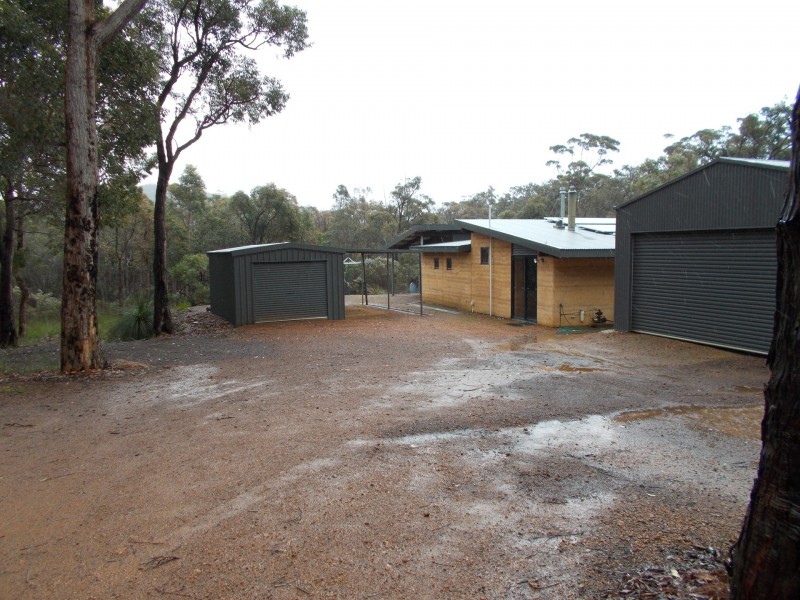 10 Crowea Rd, Denmark WA 6333