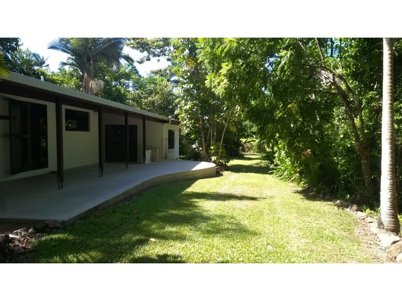 10 Morgano Street, Bingil Bay QLD 4852