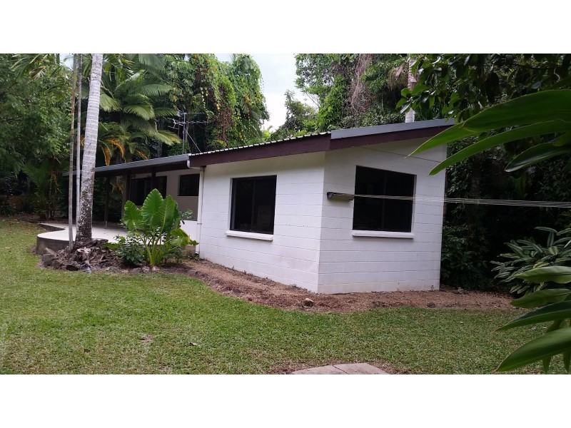 10 Morgano Street, Bingil Bay QLD 4852