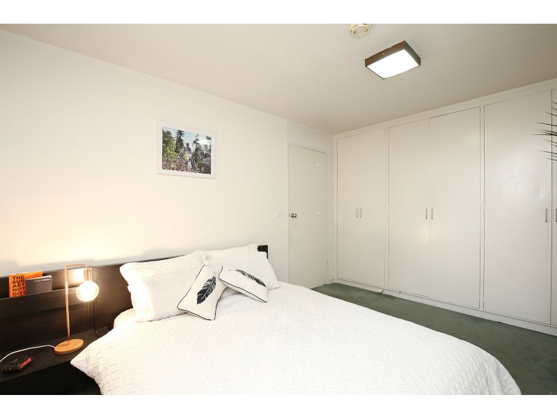 8/41 Alma Road, St Kilda VIC 3182