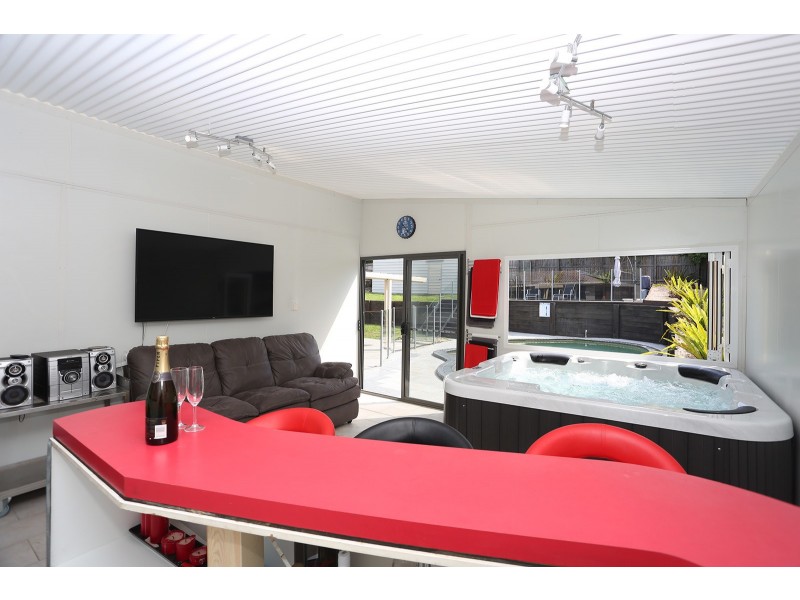51 Lindfield Road, Helensvale QLD 4212