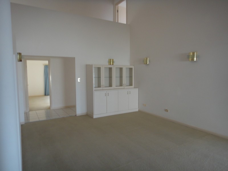 10/131 Morala Avenue, Runaway Bay QLD 4216